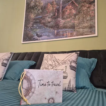 Tudor Apartment *